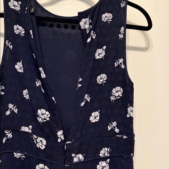 Ann Taylor A Line Sleeveless Midi Dress Size 4 Navy and White Floral - Picture 12 of 13